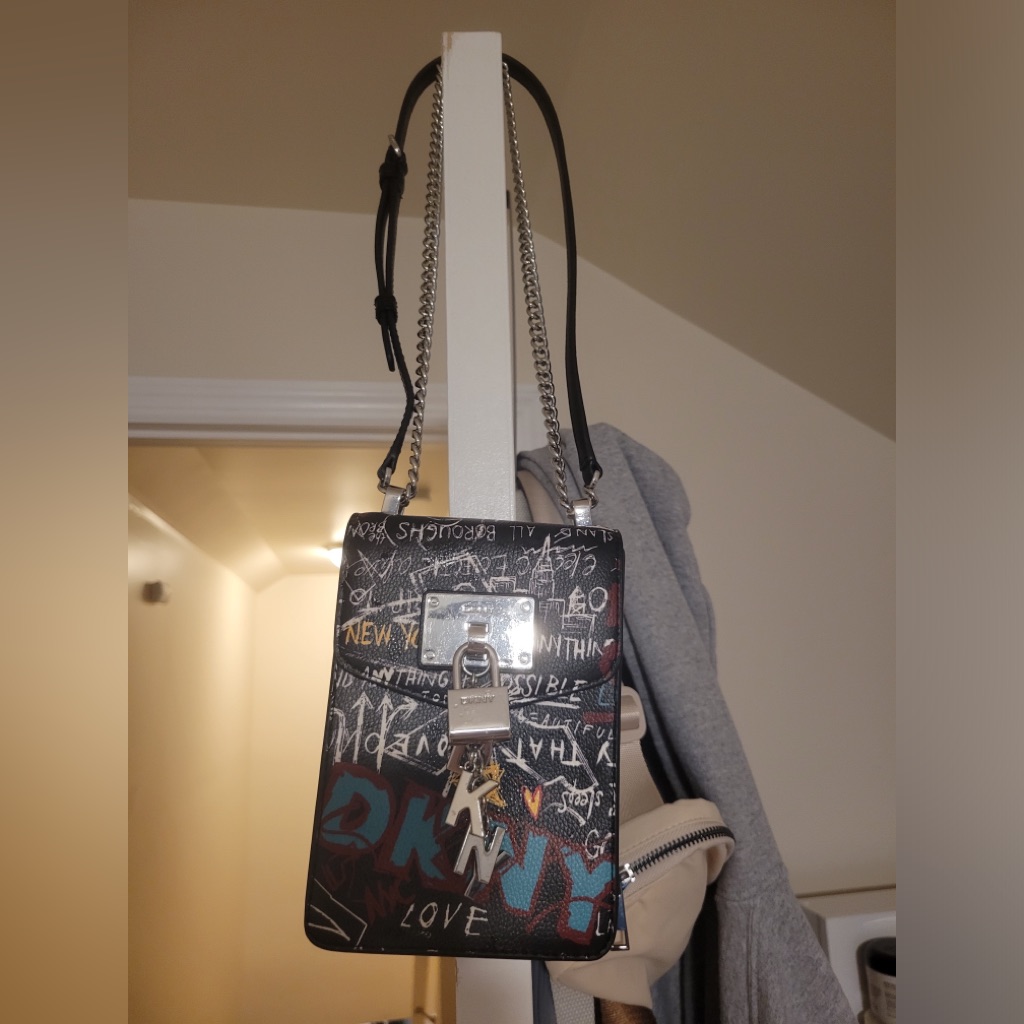 Dkny Womens Elissa Phone Crossbody, Black Graffiti